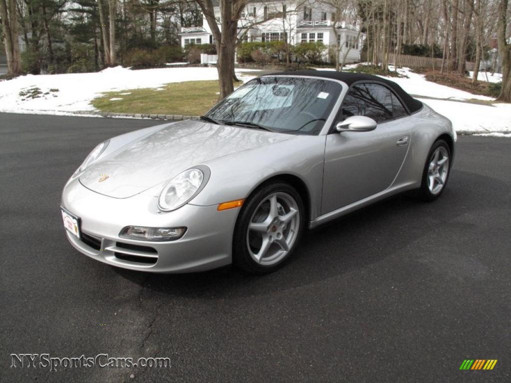 Arctic Silver Metallic / Black Porsche 911 Carrera 4 Cabriolet Arctic Silver Metallic / Black Porsche 911 Carrera 4 Cabriolet