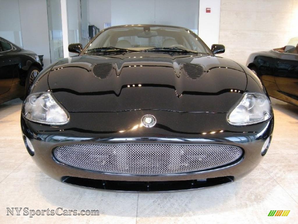2005 XK XKR Coupe - Ebony Black / Cashmere photo #2