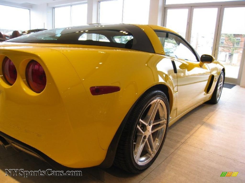2007 Corvette Z06 - Velocity Yellow / Ebony photo #9