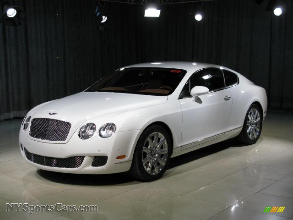 Glacier White / Saddle Bentley Continental GT 