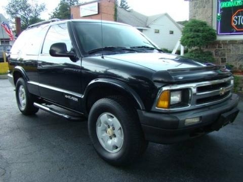 Black 1995 Chevrolet Blazer LS 4x4 Black 1995 Chevrolet Blazer LS 4x4