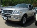 Ford Explorer XLT 4x4 in Silver Birch Metallic