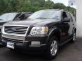 Ford Explorer XLT 4x4 in Black