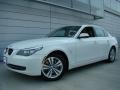 BMW 5 Series 528i xDrive Sedan in Alpine White