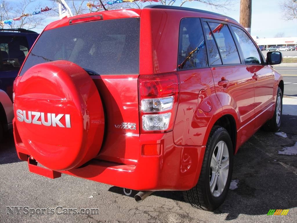 2008 Suzuki Grand Vitara Luxury in Vivid Red photo 5 100656