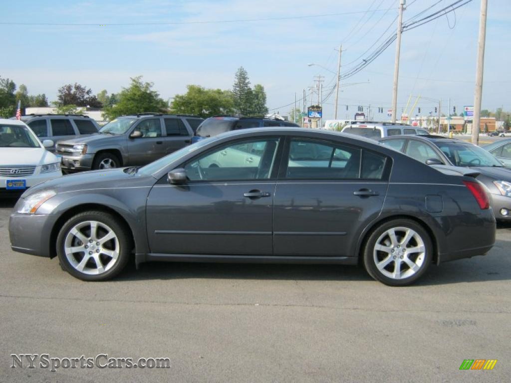 2007 Nissan maxima se options