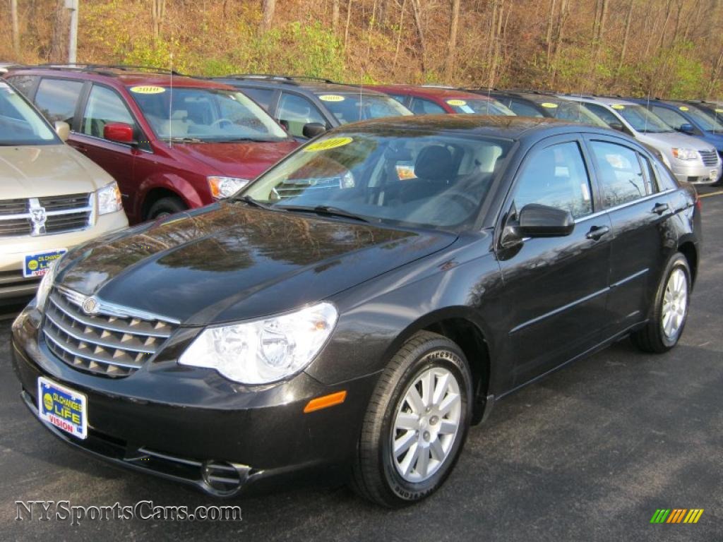 2010 Chrysler Sebring Touring Sedan in Brilliant Black Crystal Pearl 169475