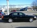 Lincoln Town Car Signature Limited Black photo #18