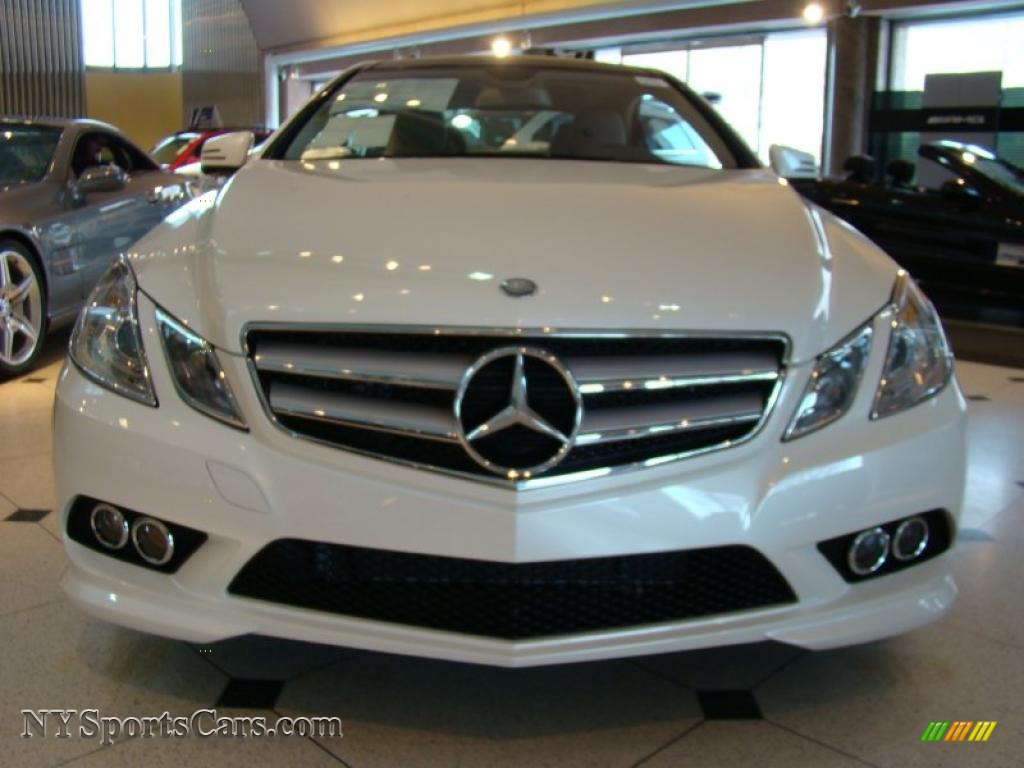 2010 Mercedes-Benz E 550 Coupe in Diamond White Metallic photo #2 - 040957 | NYSportsCars.com 