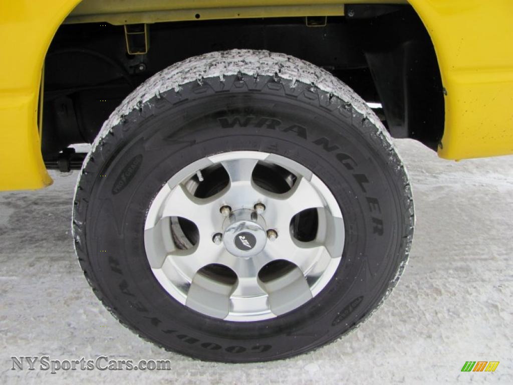 2008 Ram 1500 Big Horn Edition Quad Cab 4x4 - Detonator Yellow / Medium Slate Gray photo #15