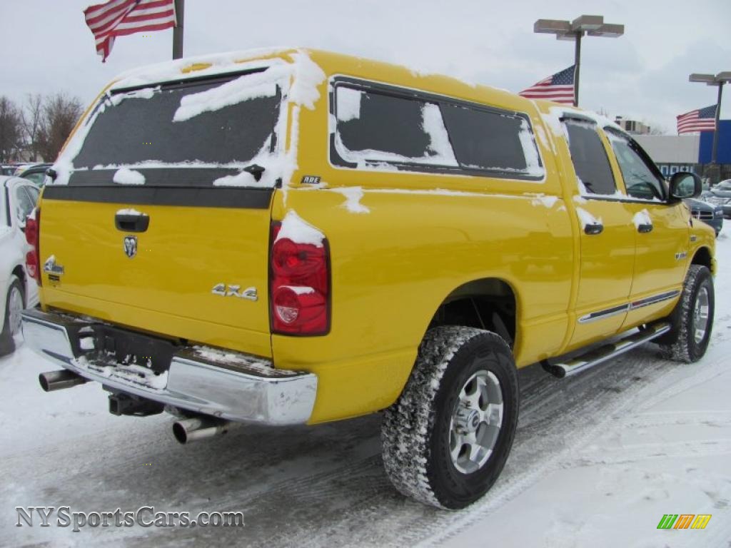 2008 Ram 1500 Big Horn Edition Quad Cab 4x4 - Detonator Yellow / Medium Slate Gray photo #18