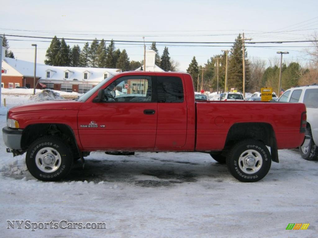 2000 Ram 2500 ST Extended Cab 4x4 - Flame Red / Mist Gray photo #11