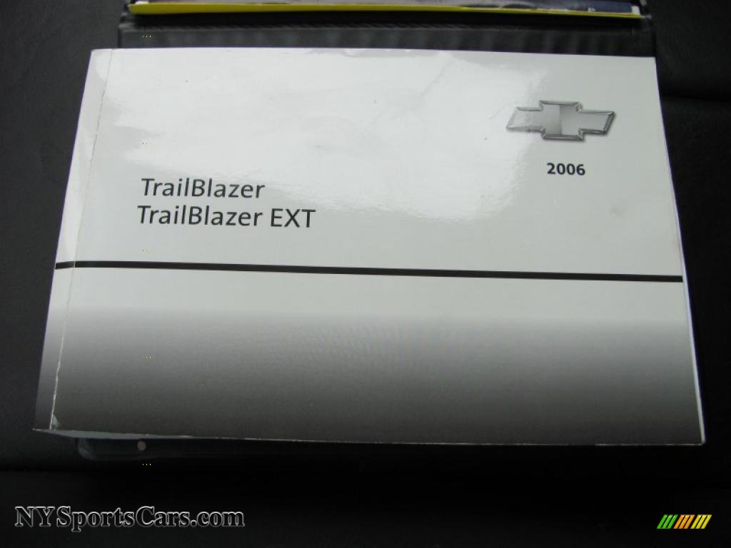 2006 TrailBlazer LT 4x4 - Summit White / Ebony photo #4