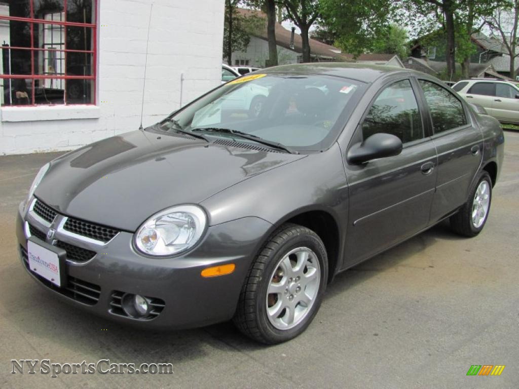 Graphite Metallic / Dark Slate Gray Dodge Neon SXT