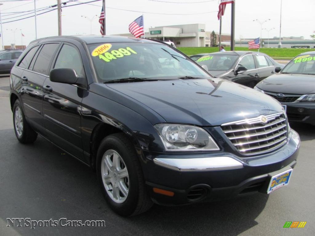 2006 Chrysler Pacifica Touring AWD in Midnight Blue Pearl