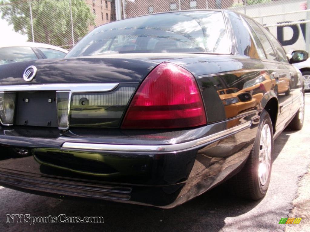 2008 Mercury Grand Marquis GS in Black Clearcoat photo #3 ...
