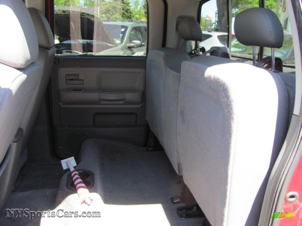 2007 Dakota SLT Quad Cab 4x4 - Inferno Red Crystal Pearl / Medium Slate Gray photo #12