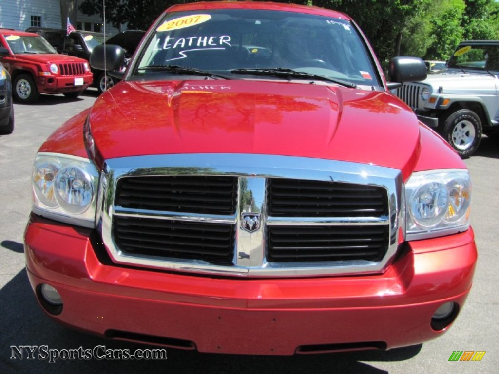 2007 Dakota SLT Quad Cab 4x4 - Inferno Red Crystal Pearl / Medium Slate Gray photo #20