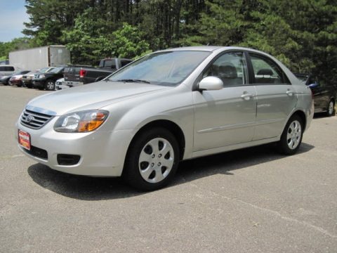 Bright Silver Metallic 2009 Kia Spectra EX Sedan