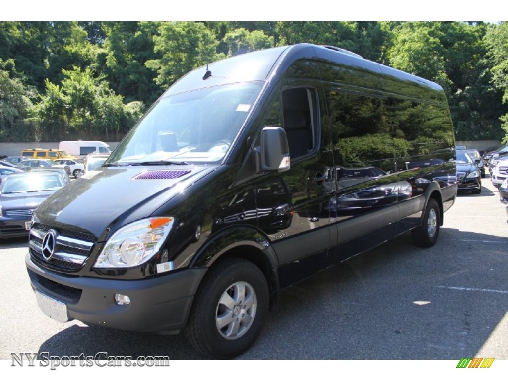 2020 Mercedes Benz Sprinter 2500 Passenger van