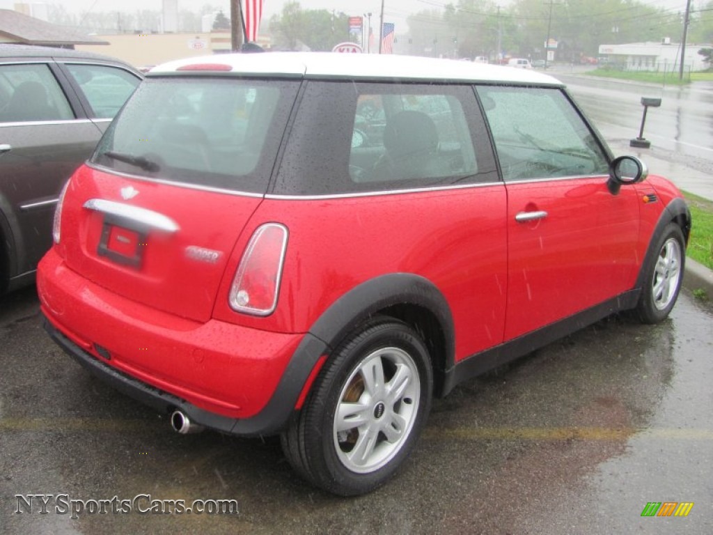 2006 Cooper Hardtop - Chili Red / Space Gray/Panther Black photo #2
