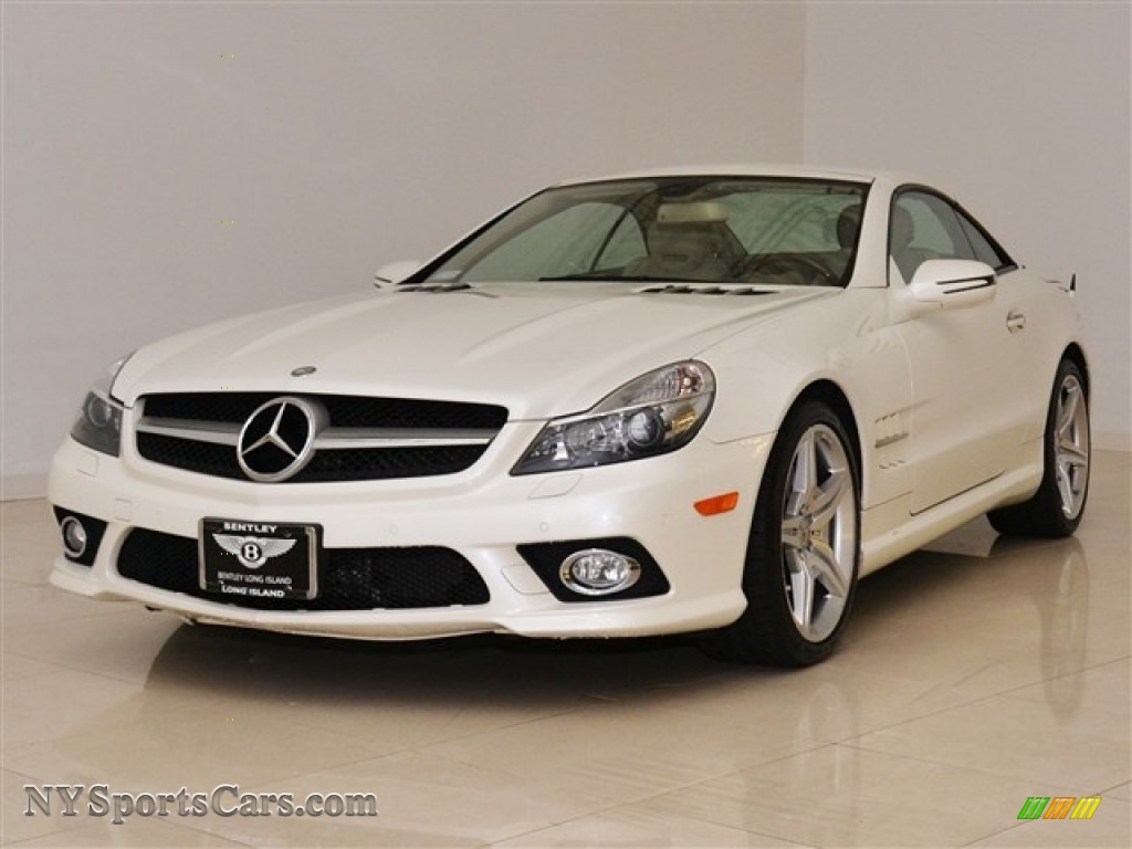 2009 MercedesBenz SL 550 Roadster in Diamond White Metallic photo 10