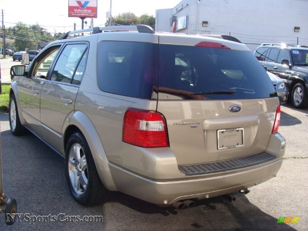 2005 Ford Freestyle Limited Awd In Pueblo Gold Metallic Photo 9