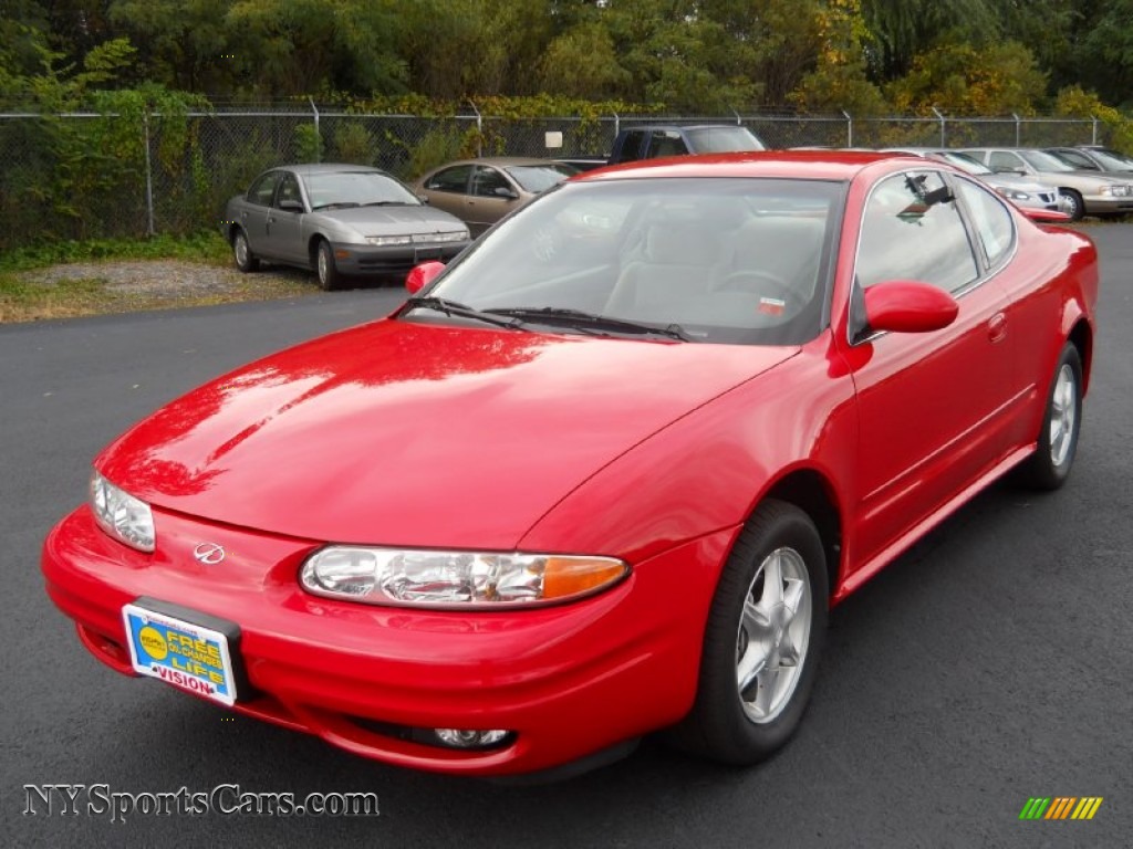 2001 Oldsmobile Alero GL Coupe in Bright Red 150302 NYSportsCars