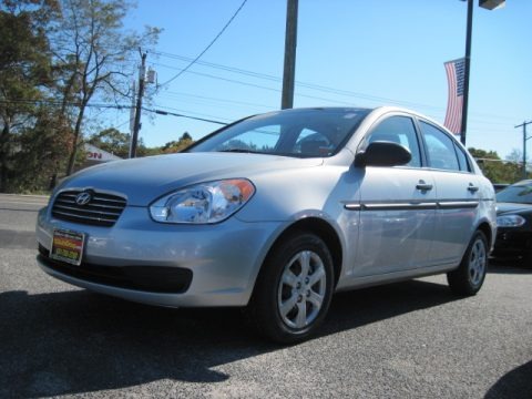 Platinum Silver 2009 Hyundai Accent GLS 4 Door Platinum Silver 2009 Hyundai Accent GLS 4 Door
