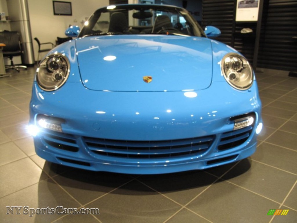 2012 Porsche 911 Turbo S Cabriolet in Paint to Sample Bright Blue photo