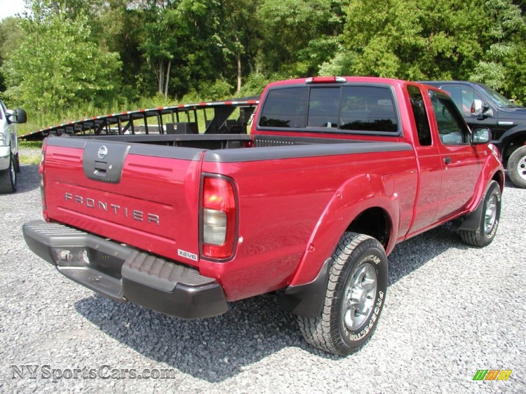 2002 Frontier XE King Cab 4x4 - Molten Lava Red Pearl / Gray photo #7