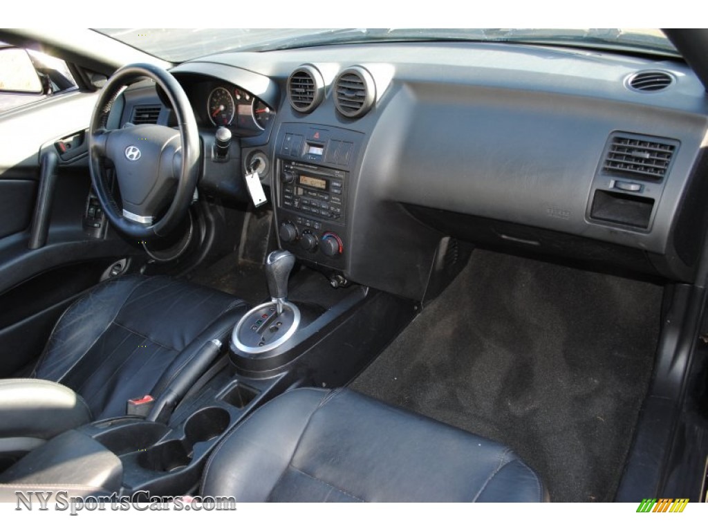 Hyundai Tiburon 2003 Interior