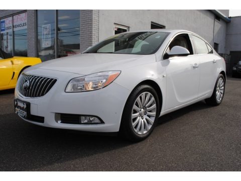 Summit White 2011 Buick Regal CXL