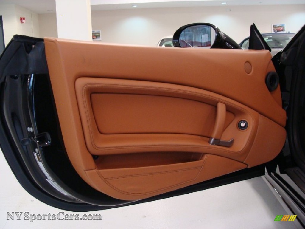 2010 California  - Nero Daytona Metallic (Black) / Beige photo #19