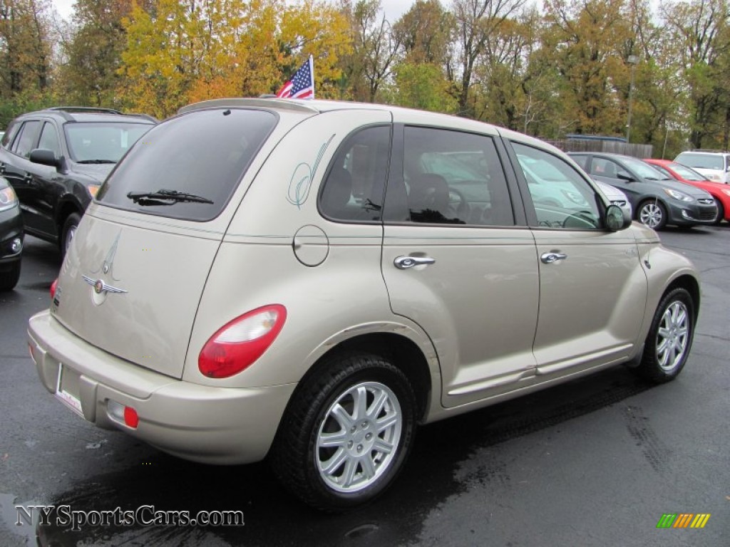 2006 Chrysler Pt Cruiser Limited In Linen Gold Metallic Pearl Photo #2 