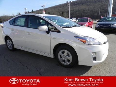 Blizzard White Pearl 2011 Toyota Prius Hybrid II