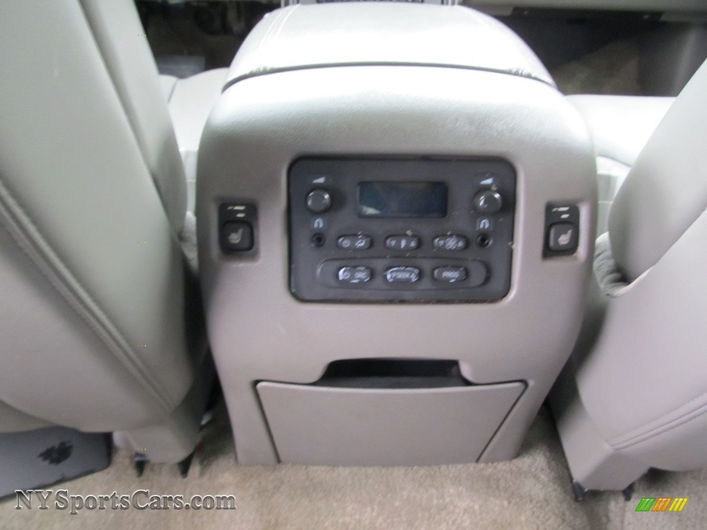 2003 GMC Yukon Denali AWD in Summit White photo 14 146046