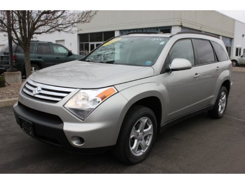 Majestic Silver Metallic 2008 Suzuki XL7 Luxury AWD