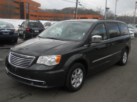 Dark Charcoal Pearl 2011 Chrysler Town & Country Touring - L