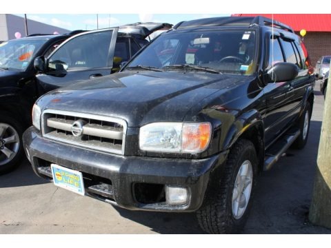 Super Black 2002 Nissan Pathfinder LE 4x4