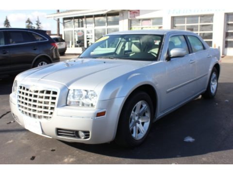 Bright Silver Metallic 2006 Chrysler 300 Touring