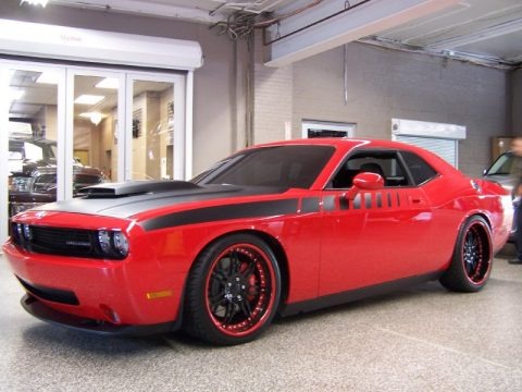 TorRed 2009 Dodge Challenger SRT8