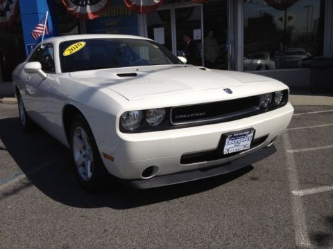 Stone White 2010 Dodge Challenger SE