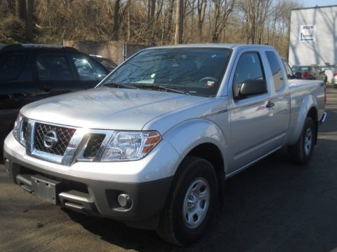Radiant Silver Metallic 2010 Nissan Frontier XE King Cab