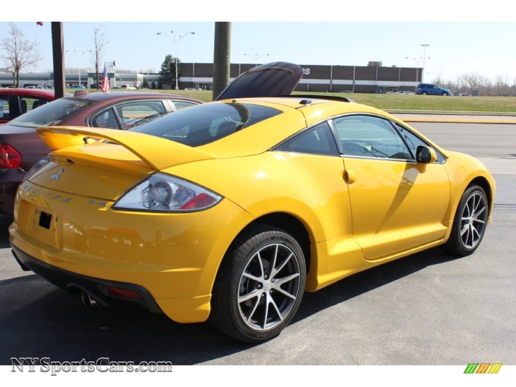 2009 Eclipse GT Coupe - Solar Satin Yellow / Dark Charcoal photo #2