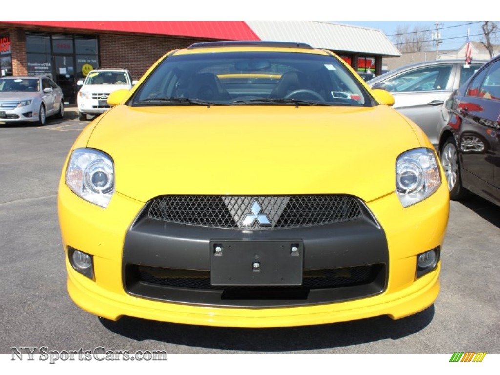 2009 Eclipse GT Coupe - Solar Satin Yellow / Dark Charcoal photo #8
