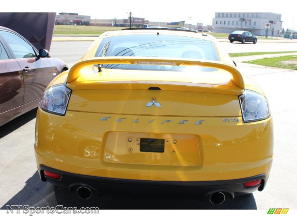 2009 Eclipse GT Coupe - Solar Satin Yellow / Dark Charcoal photo #9
