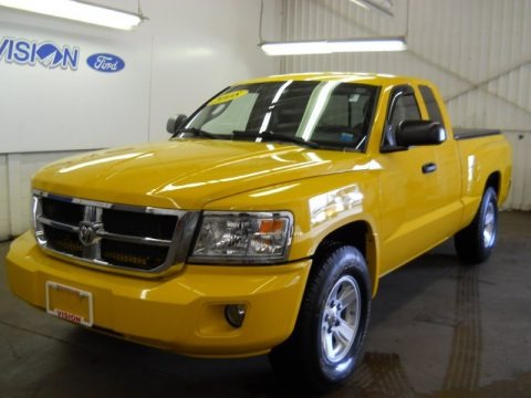 Detonator Yellow 2008 Dodge Dakota SLT Extended Cab 4x4 Detonator Yellow 2008 Dodge Dakota SLT Extended Cab 4x4