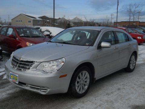 Bright Silver Metallic 2010 Chrysler Sebring Limited Sedan