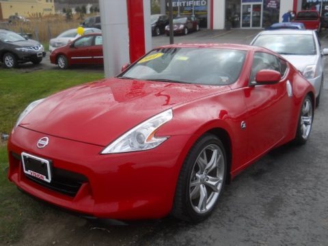Solid Red 2011 Nissan 370Z Coupe Solid Red 2011 Nissan 370Z Coupe